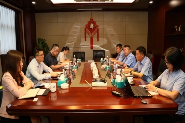 中國進(jìn)出口銀行浙江省分行行長彭豪一行蒞臨景興紙業(yè)開展銀企高層會談活動