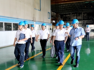 On September 8, 2020, Yang Weiqun, then Deputy Director of the Department of Asian Affairs of the Ministry of Commerce, and Shi Zhiguang, Minister of the Embassy of Malaysia in China, visited Jingxing Paper Industry to conduct research on the project in M